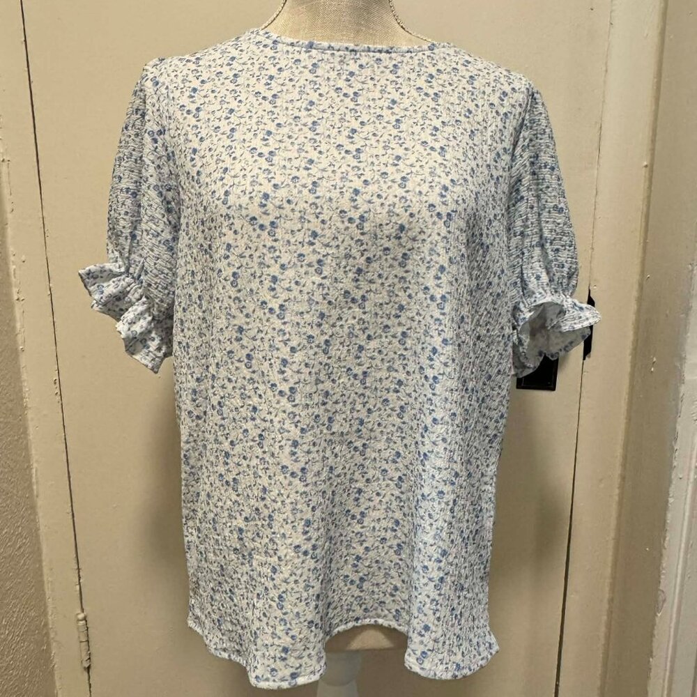 Dokotoo White and Blue Floral Spring Ruffled Blouse with Bubble Sleeves/M